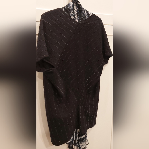 Alberto Makali cap sleeved shrug - Picture 6 of 11